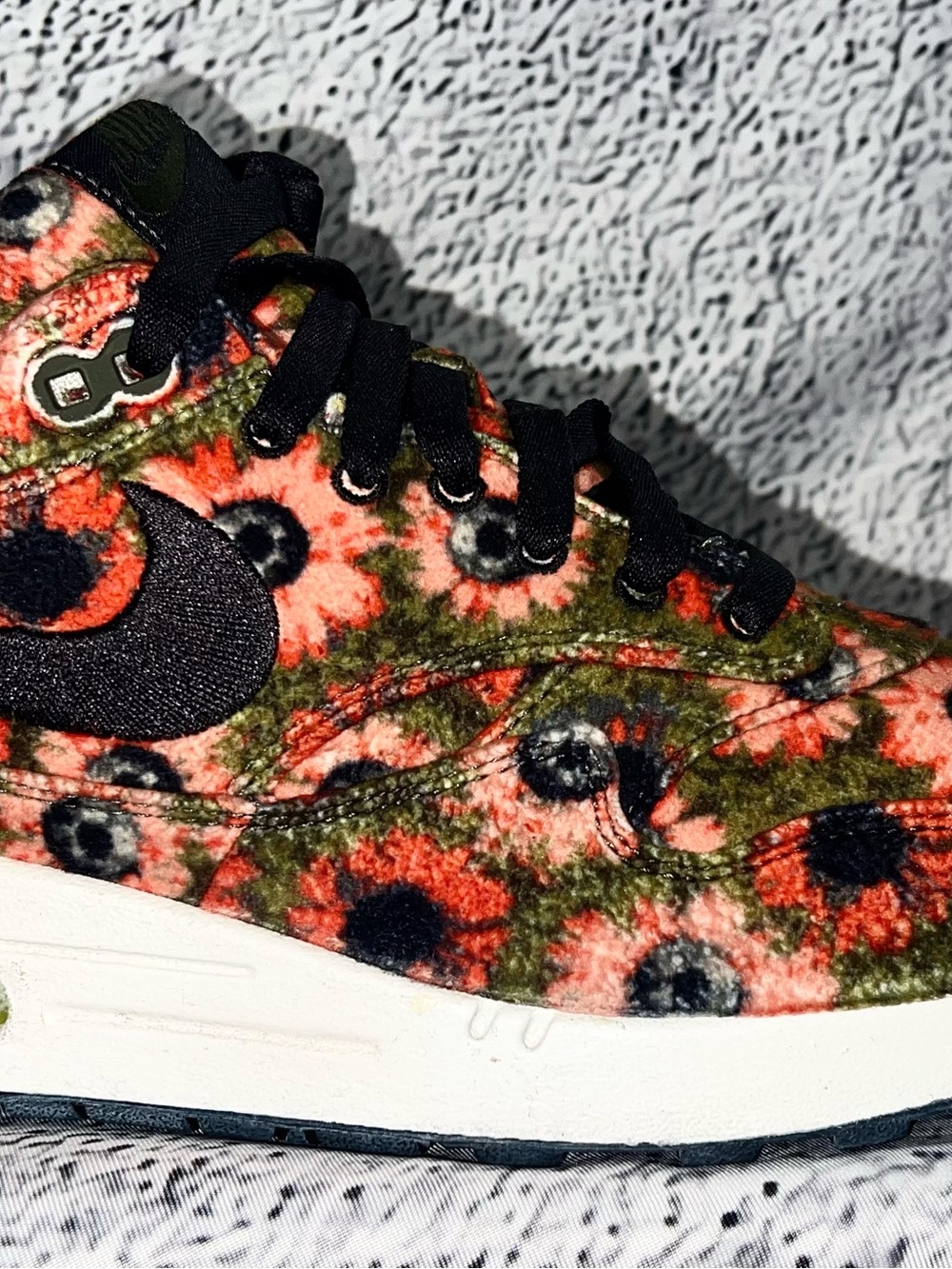 Nike Men’s Air Max 1 Daisy. Solar Black Crimson size 11.5 - Picture 5 of 10